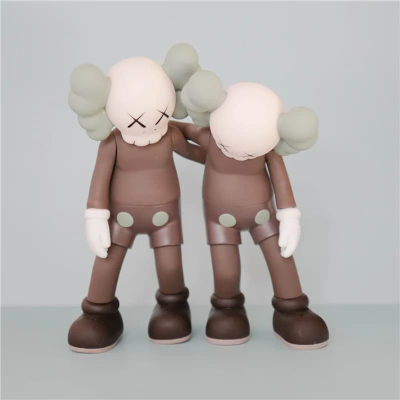 BAPE × KAWS Half-Brain Ape Figure Split Brain Design — Along公仔26cm-咖色盒装