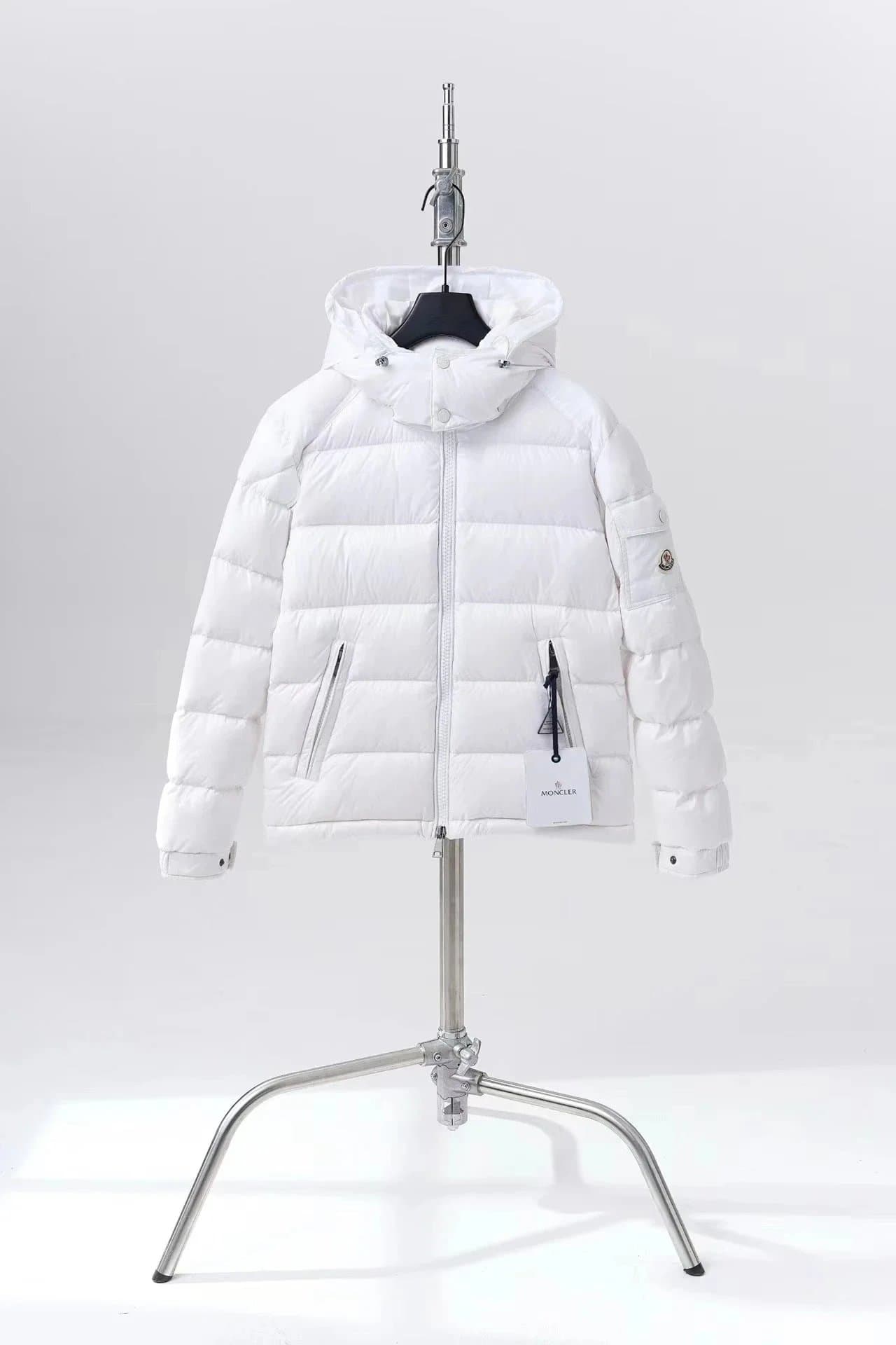 Moncler Down Jacket Classic Quilted