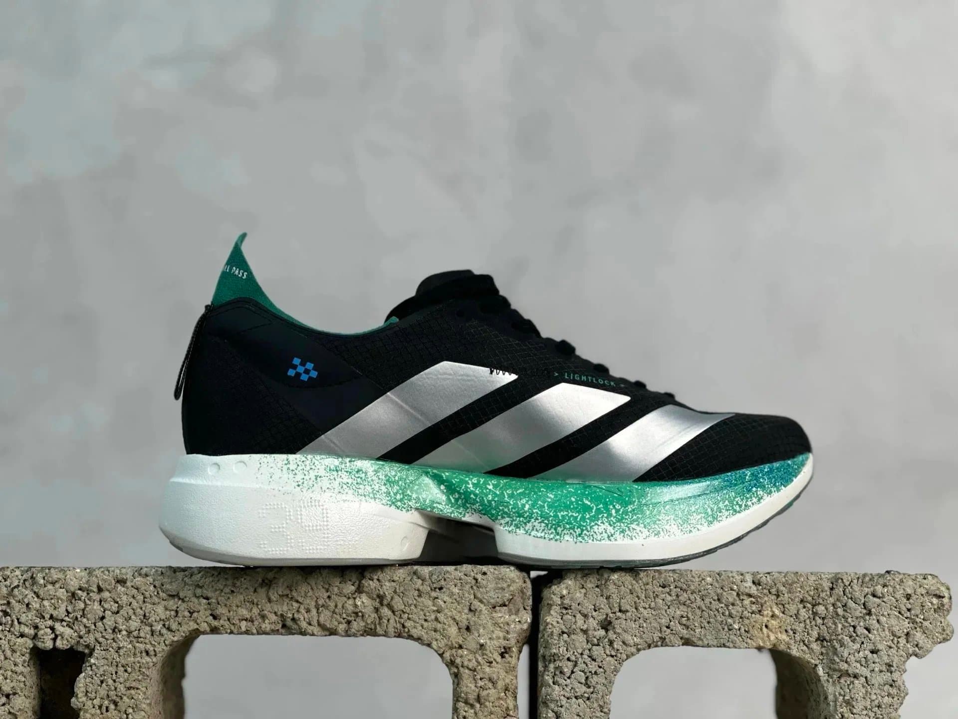 Adidas Ultraboost ID3634 — 核心黑亚 JR6365