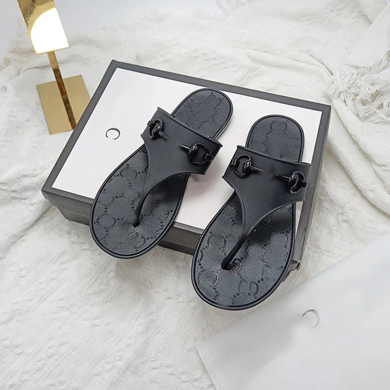 Gucci Marmont Thong Sandal Interlocking G