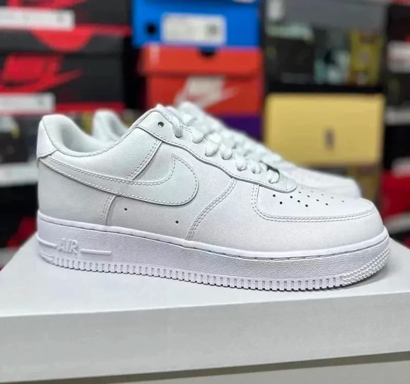 Nike Air Force 1 Low Triple White
