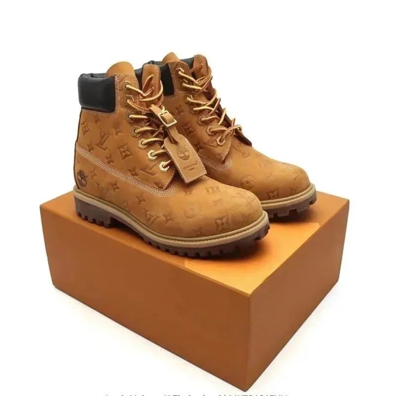 UGG MKTB1021XML Suede Winter Boot — 25