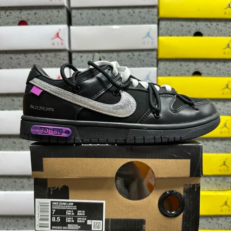 Nike × Off-White Dunk Low Black/Metallic Silver-Black