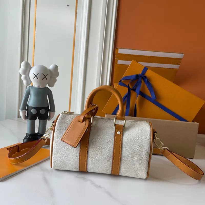 Louis Vuitton × KAWS Keepall Bandoulière Monogram Empreinte