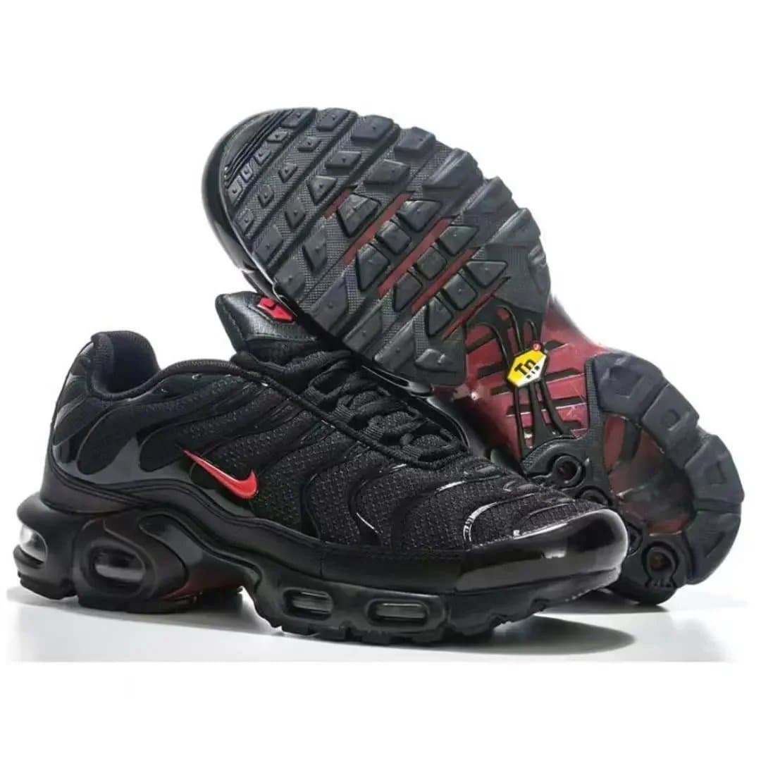 Nike Air Max Plus TN — 19