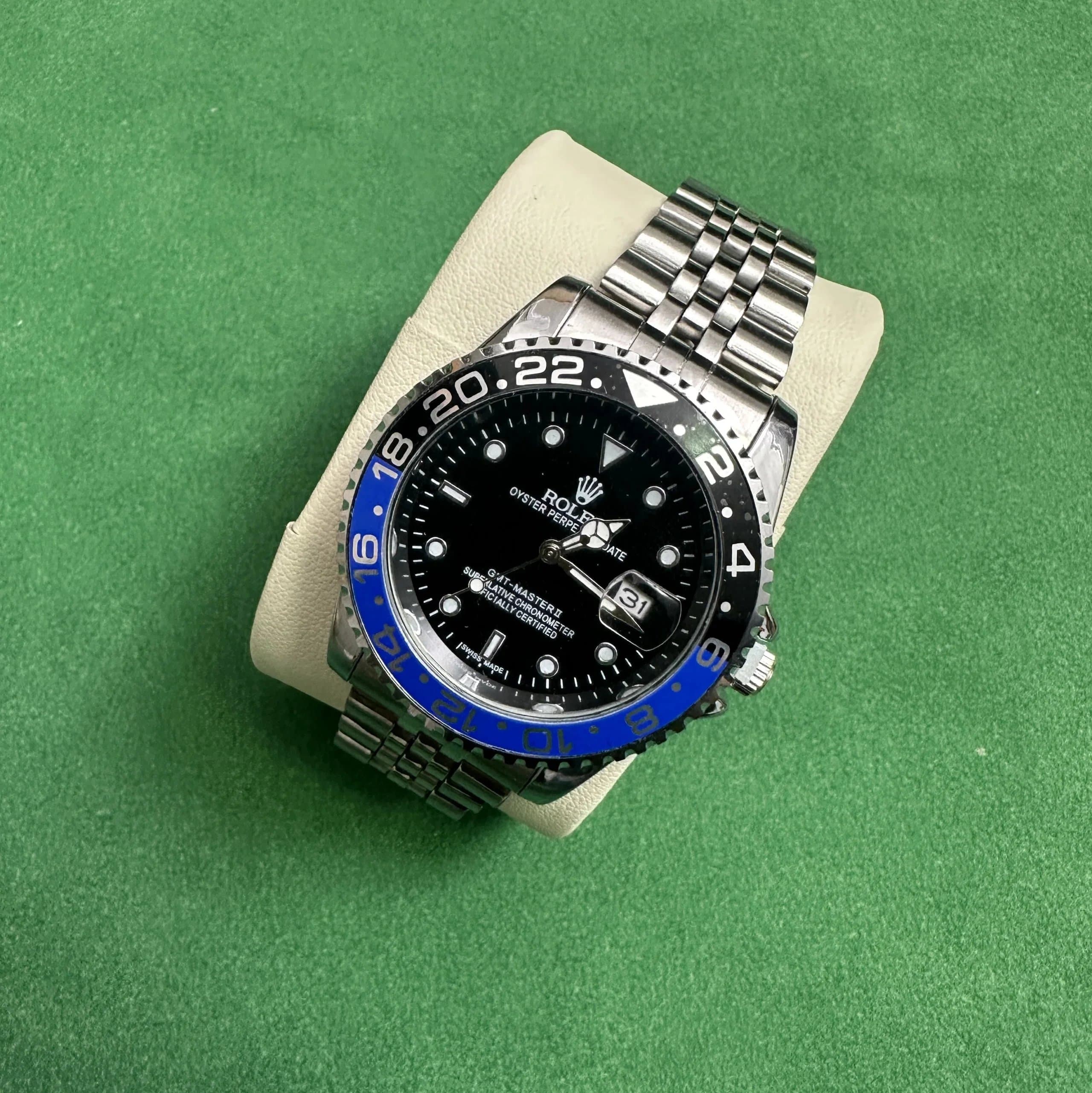 Rolex GMT-Master II Pepsi Bezel — Ro  lex 8