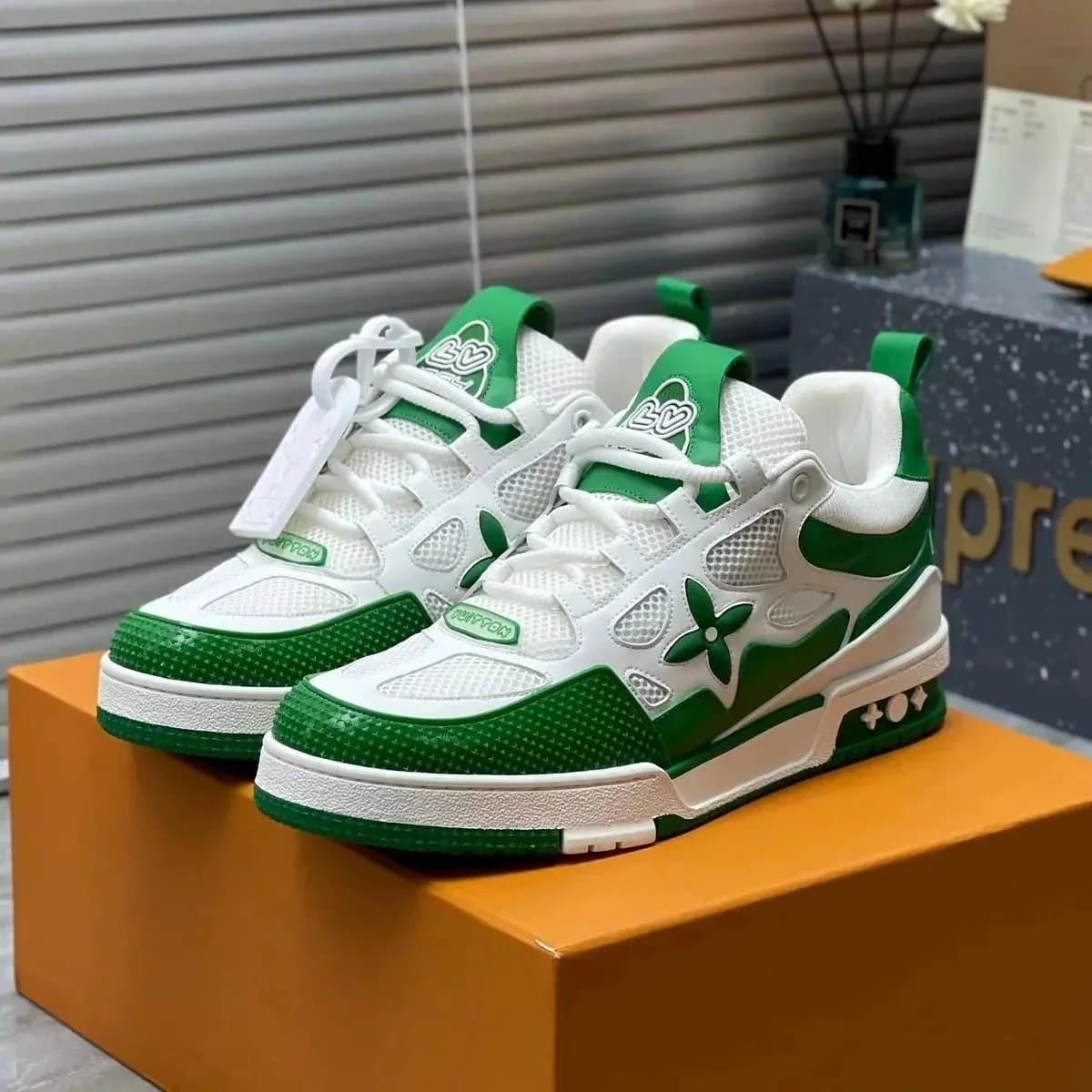 Louis Vuitton LV Trainer Monogram Flower — 17