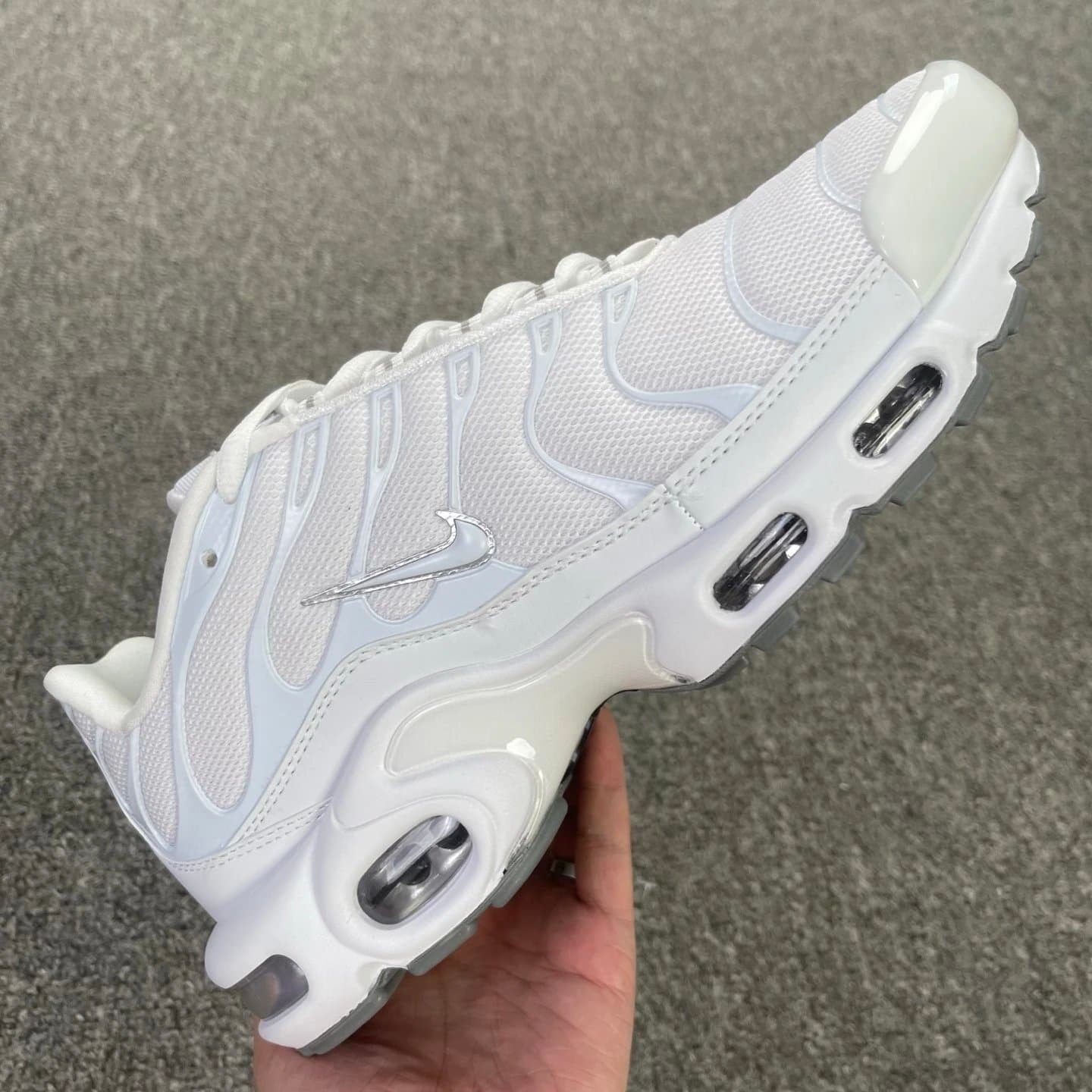 Nike Air Max Plus Triple White