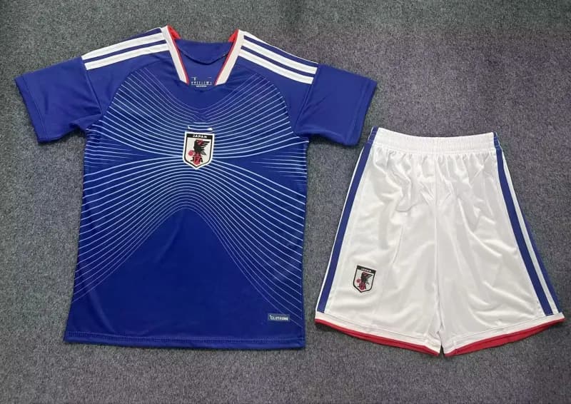 Adidas Venezuela Away Kit White with Blue Yellow Trim — 日本主场