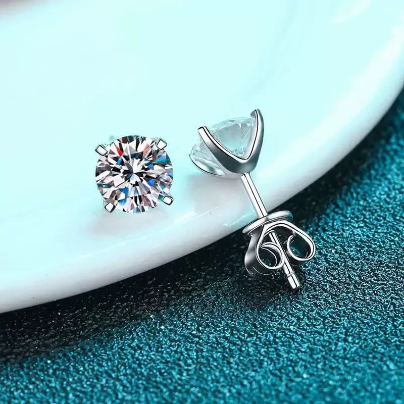 Tiffany & Co. Tiffany T Stud Earrings Round Cut Diamond