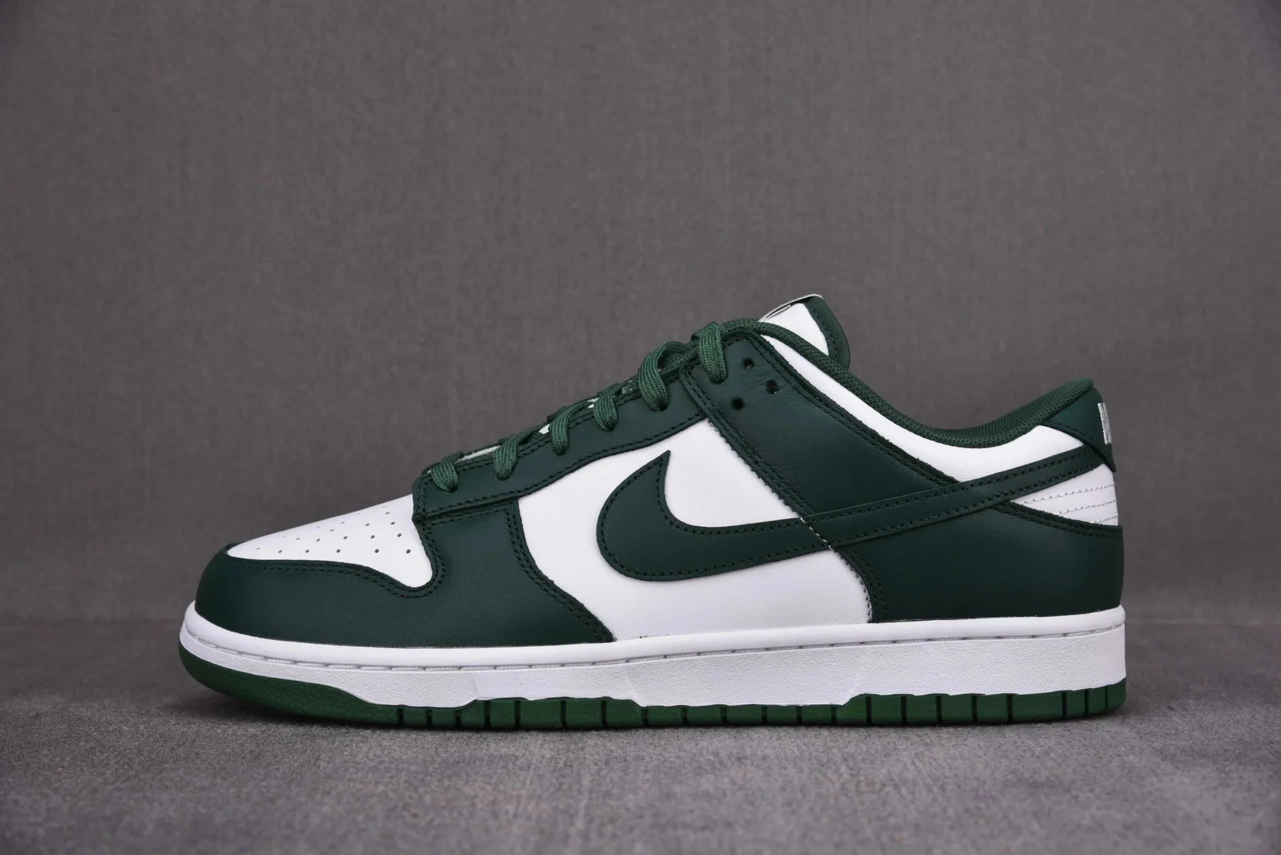 Nike Dunk Low Pine Green