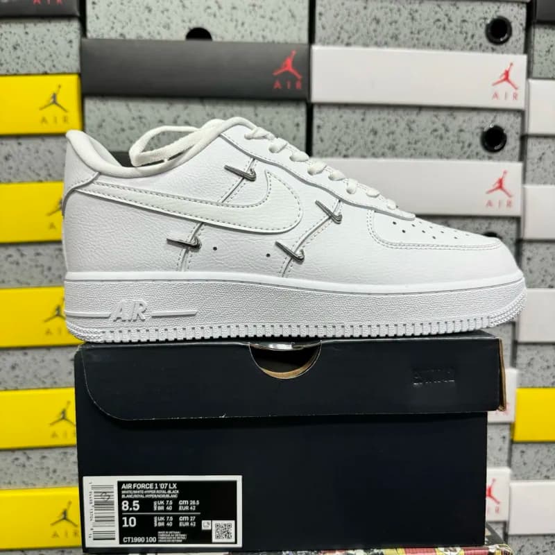 Nike Air Force 1 '07 LX Low Off-White