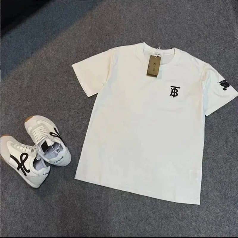 Burberry Graphic Tee Bear Print — 3