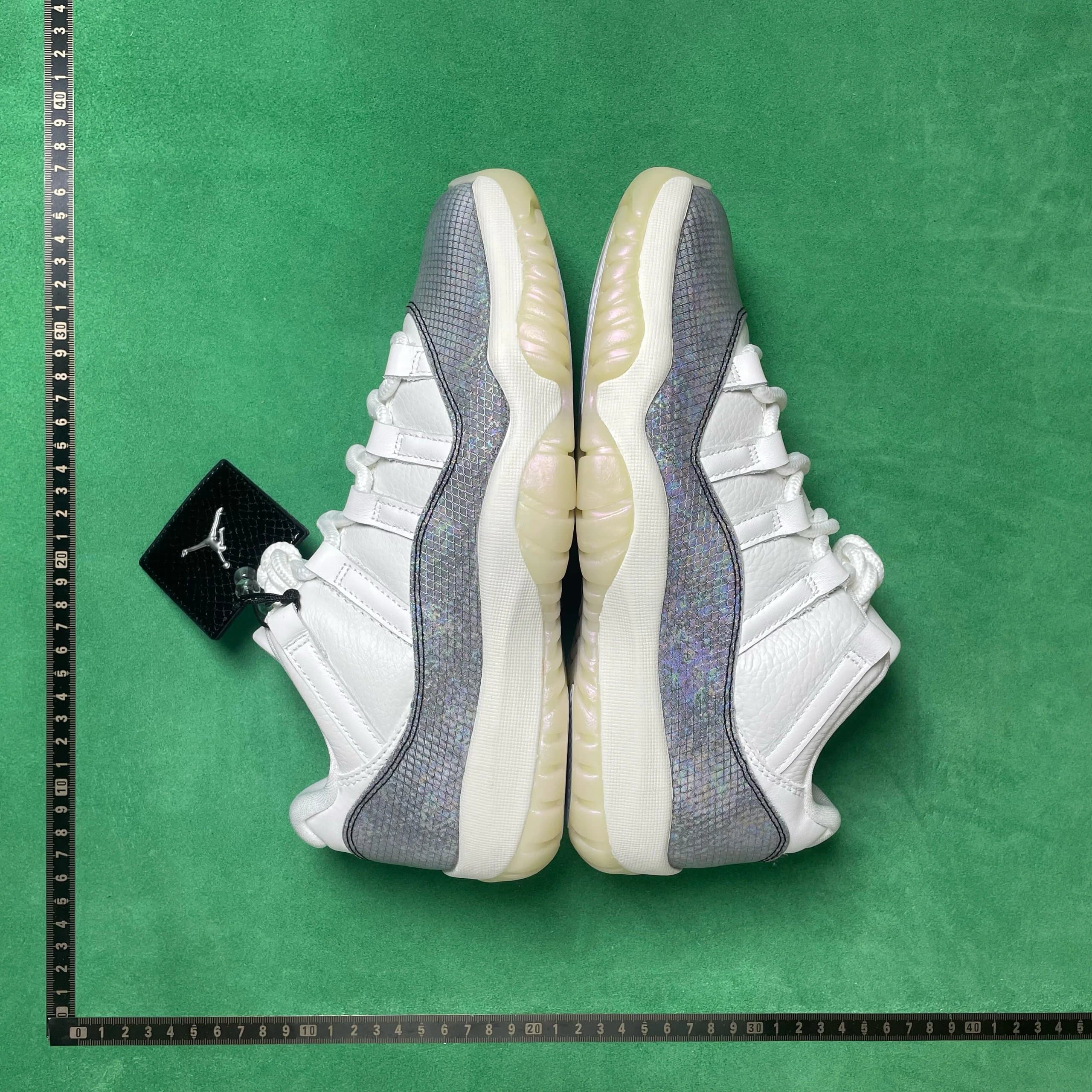 Air Jordan 11 Iridescent