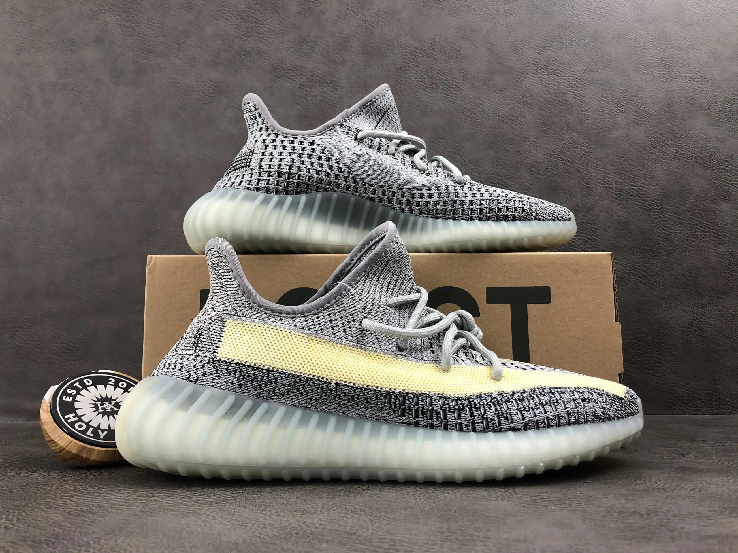Yeezy Boost 350 V2 Zebra — GY7657