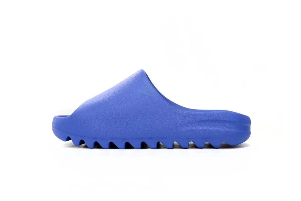 Yeezy Slide Earth — ID4133