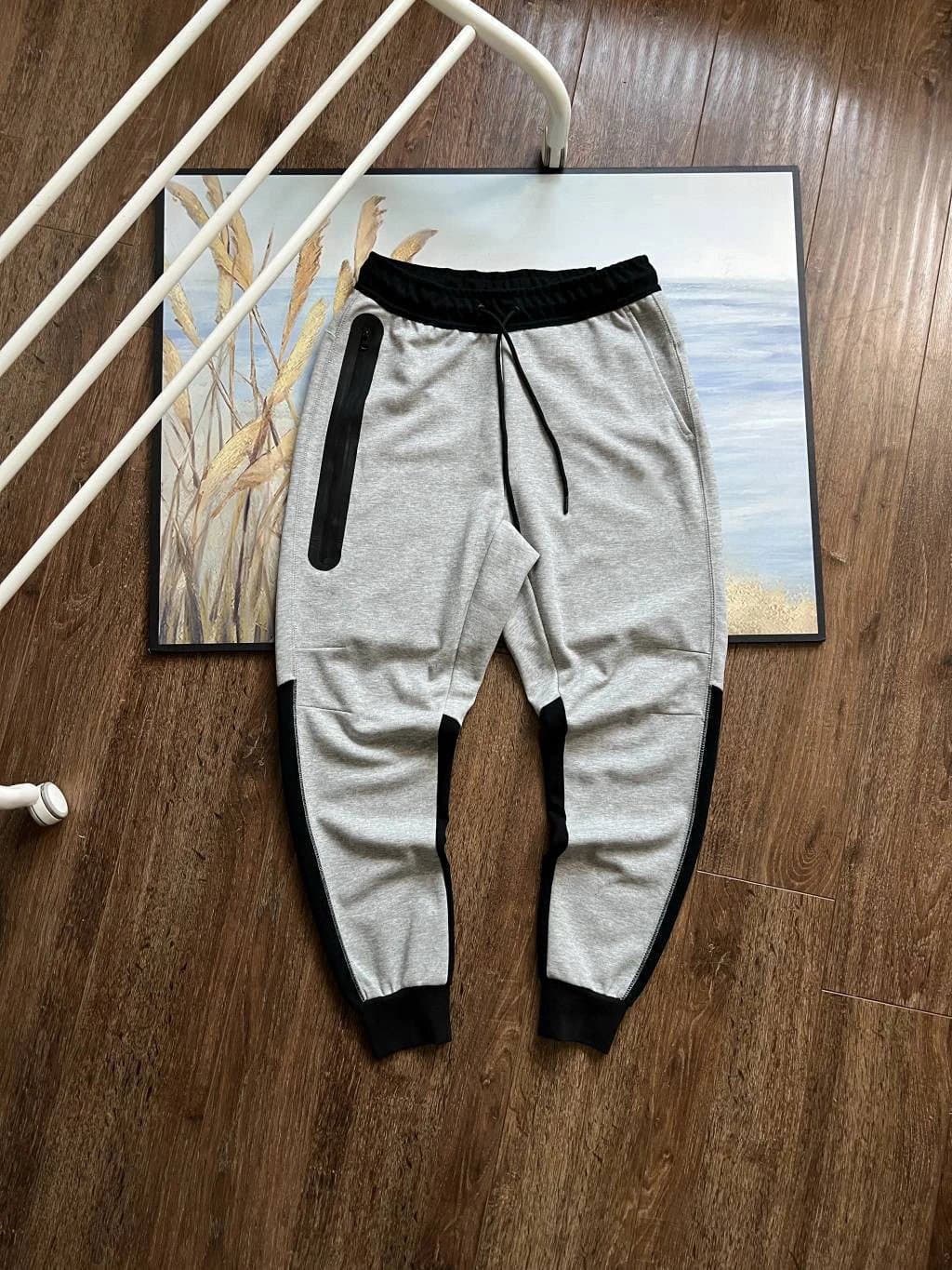 Nike Tech Fleece Joggers Olive — 黑拼浅灰卫裤
