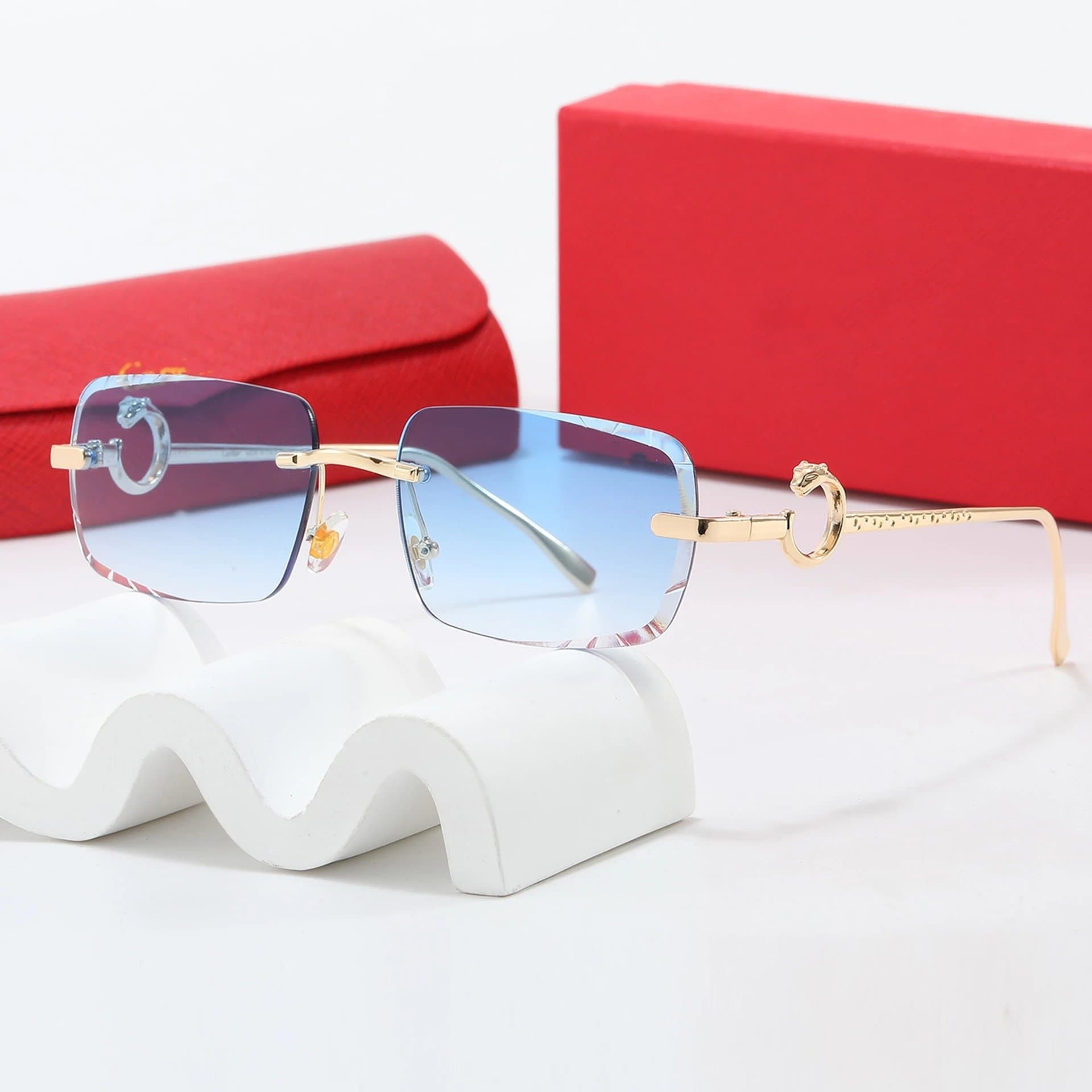 Cartier Juste Un Clou Sunglasses Gradient Blue Lens