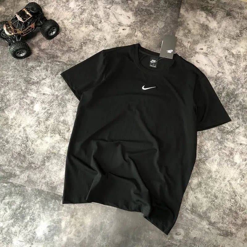 Nike Sportswear Tee Swoosh Logo
