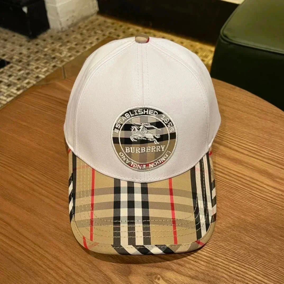 Burberry Baseball Cap Checkered Visor