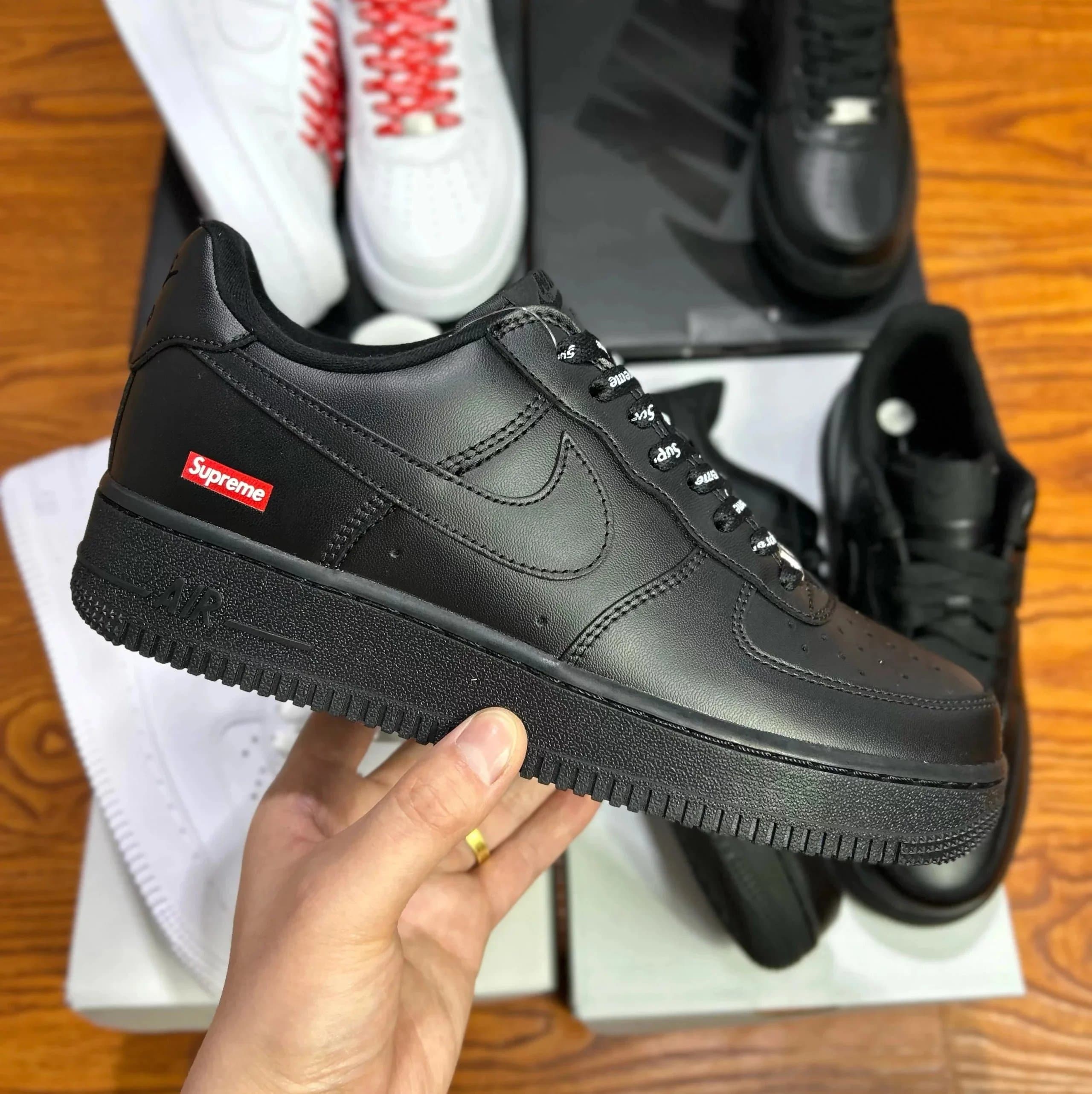 Nike Air Force 1 Low Supreme Box Logo
