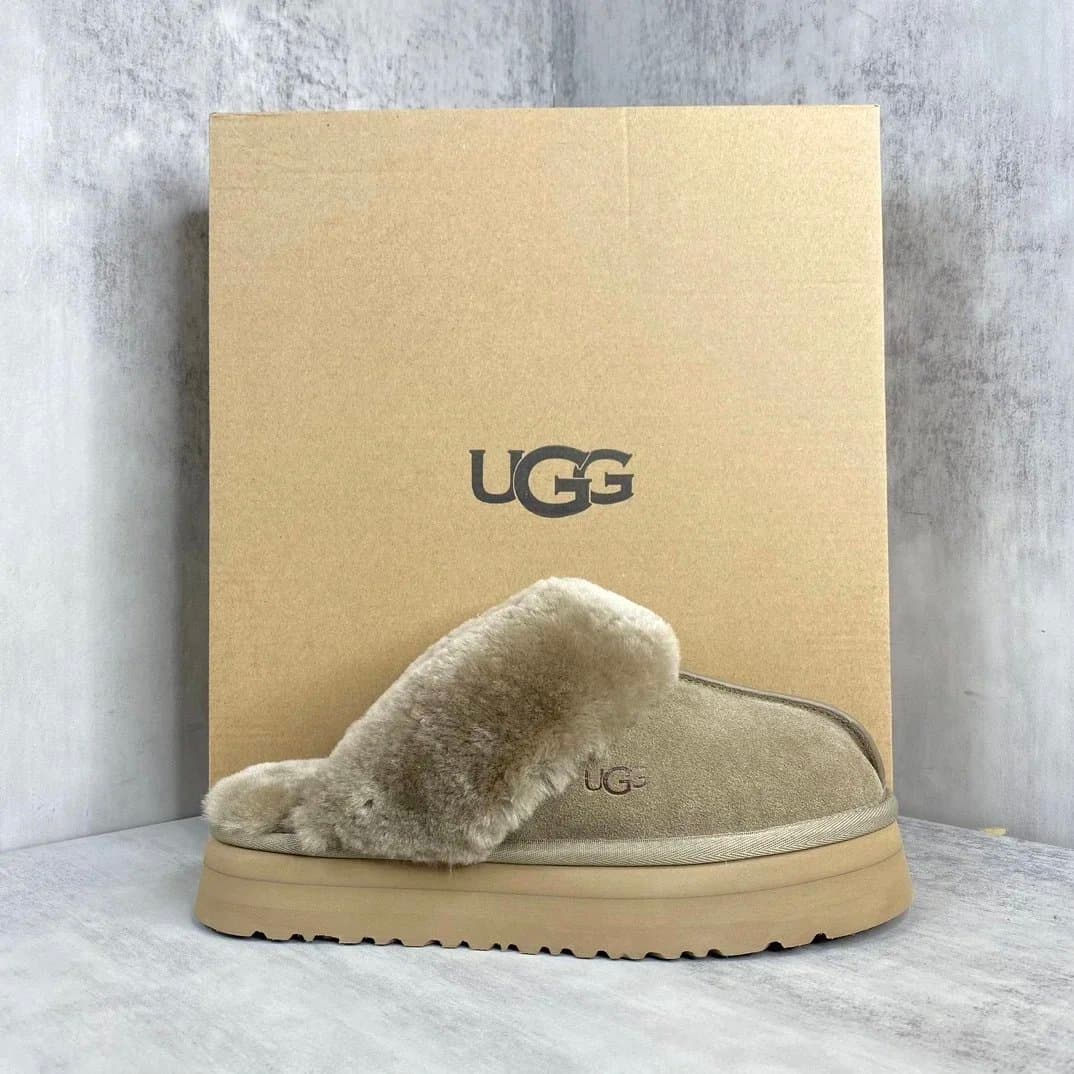 UGG Mini Platform Classic Suede — 25
