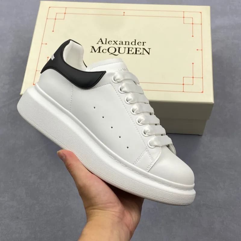 Alexander McQueen Oversized Sneaker White Black