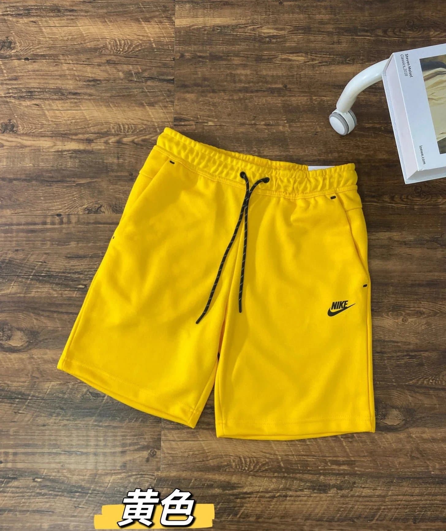 Nike Tech Fleece Shorts Olive — 30