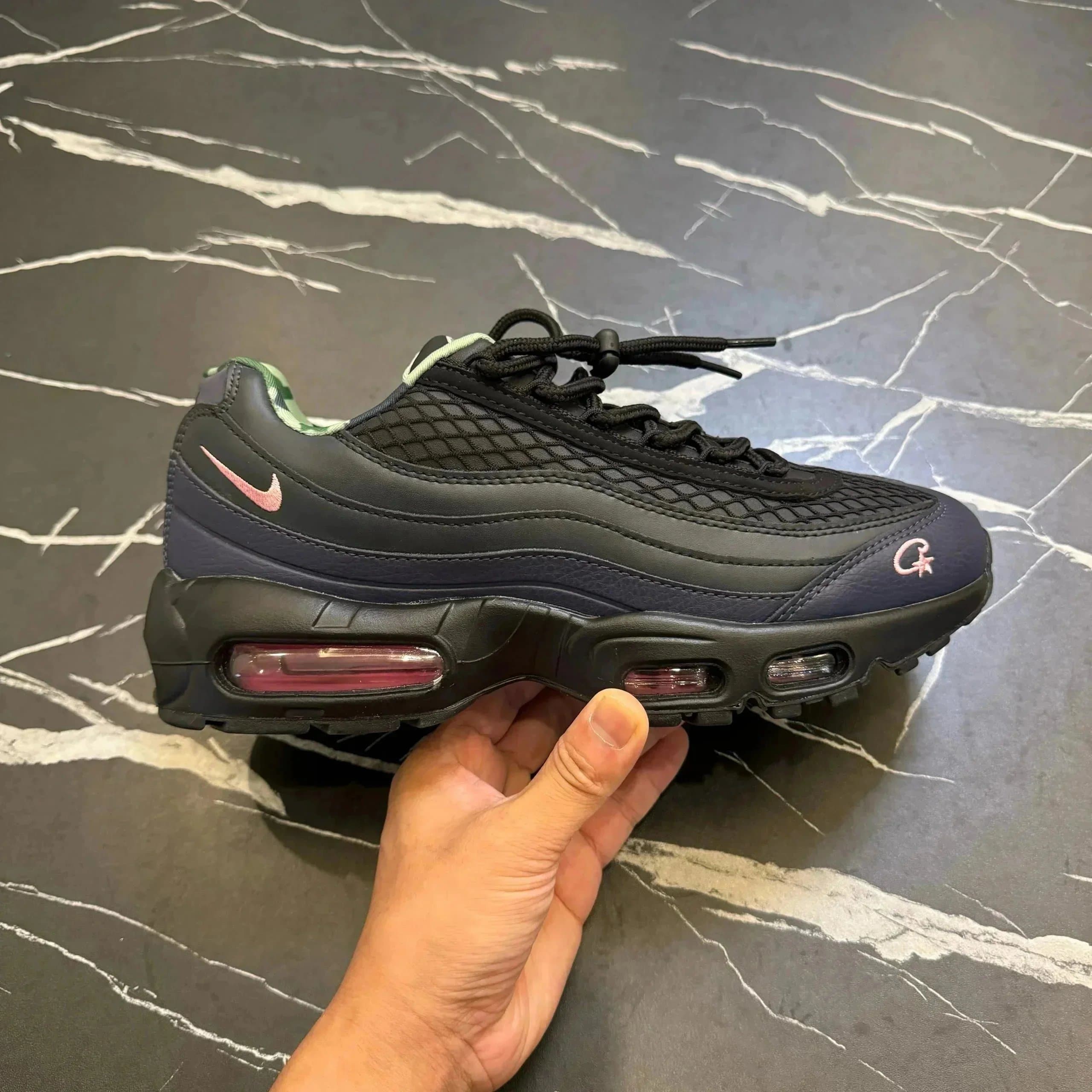 Nike Air Max 95 Pink Swoosh