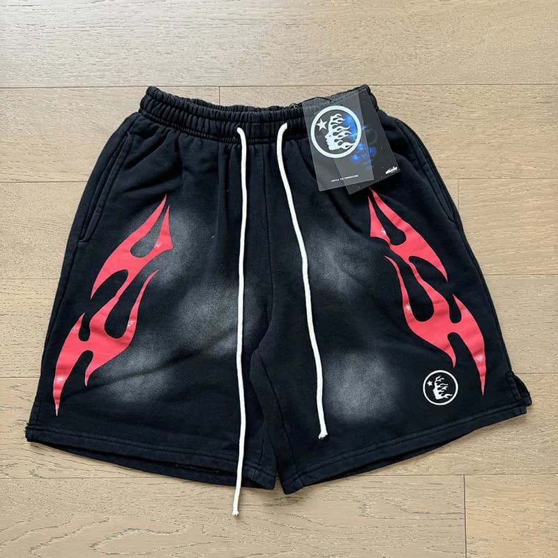 Sp5der Flame Print Shorts White Flame Graphic — 777 黑红