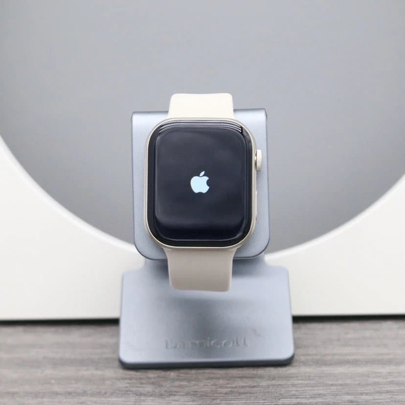Apple Watch Starlight Aluminum