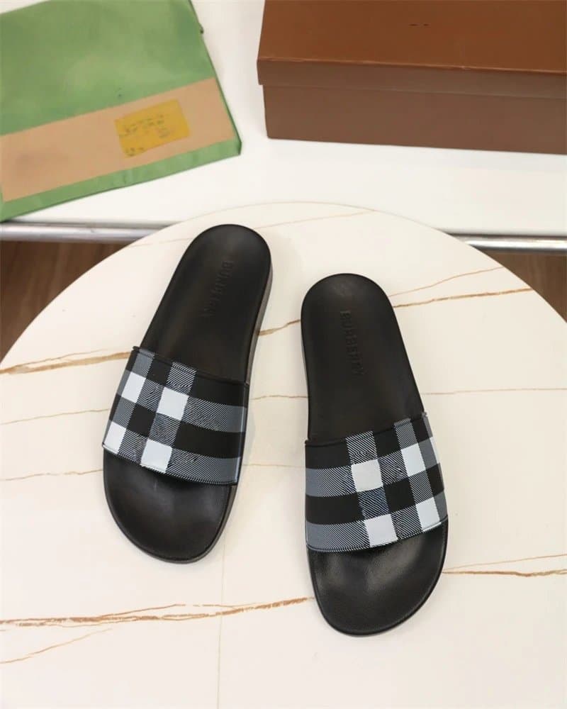 Burberry Check Slide Classic Check