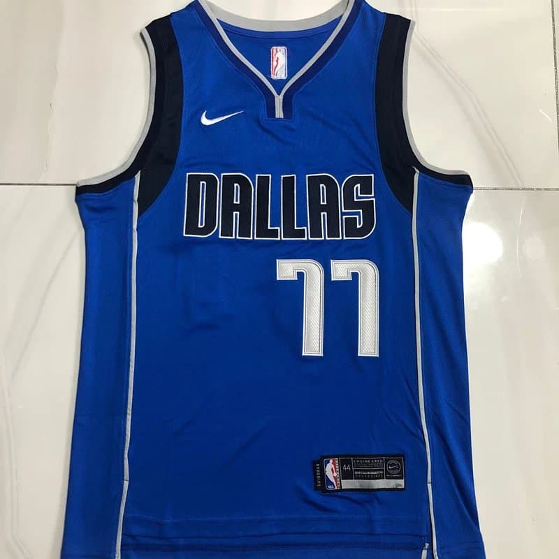 Nike Dallas Mavericks Swingman Jersey Luka Dončić #77