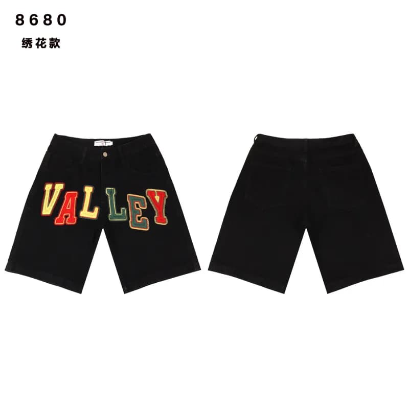 Denim Shorts Washed with Crystal Embellishment — 8680牛仔黑