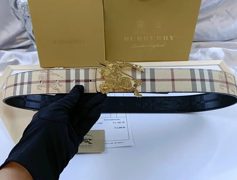 Burberry Equestrian Knight Belt Haymarket Check