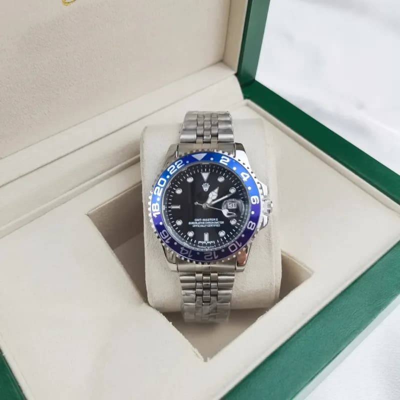 Rolex Submariner White Dial with Black Bezel — 四针可乐圈五铢银色表带蓝紫圈