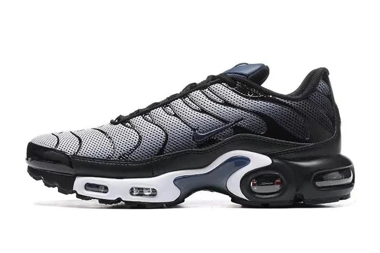 Nike Air Max Plus Sunset Gradient — 18