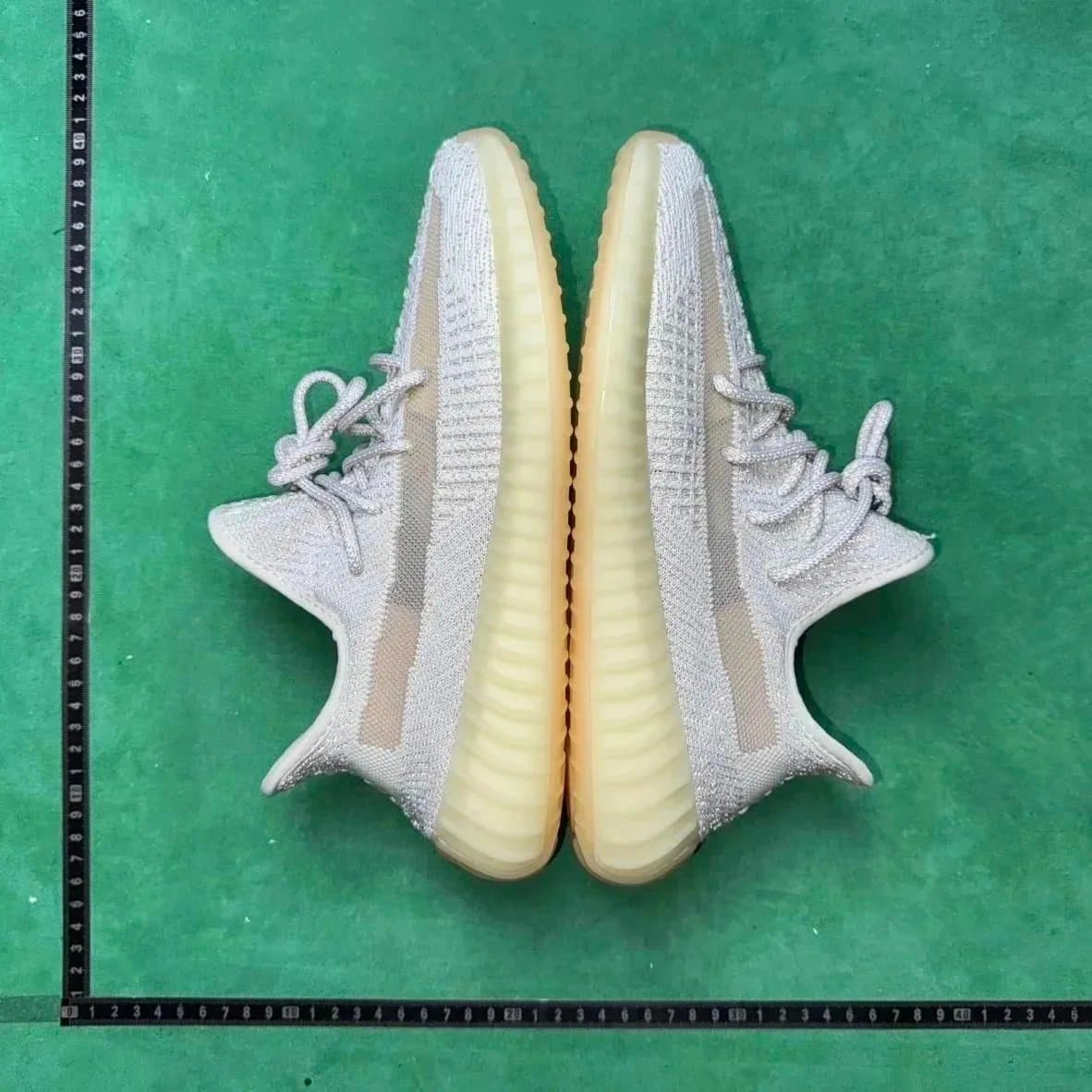 Yeezy Boost 350 V2 Zebra — 11号芝麻满天星FV3254