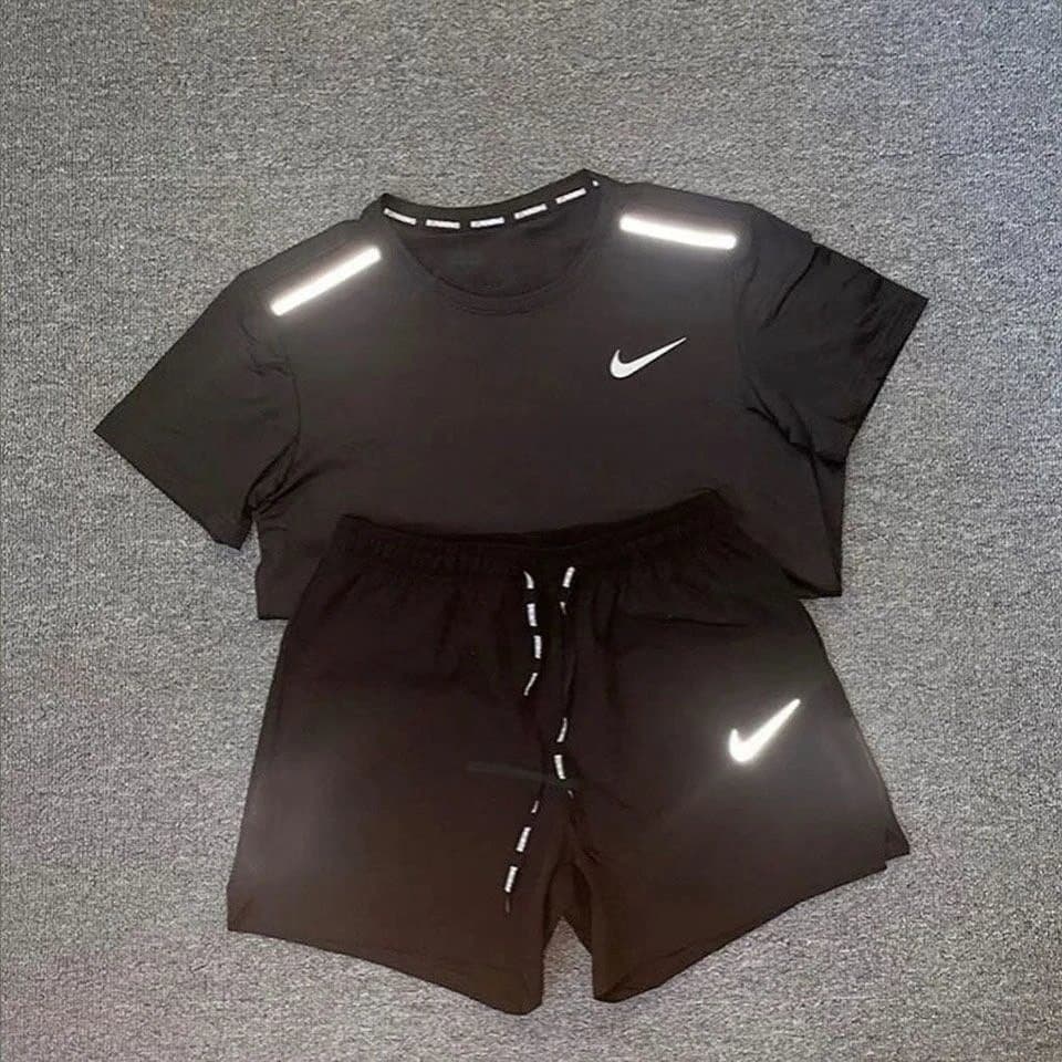 Nike Pro Tee NBA Logo — 短袖套装黑色
