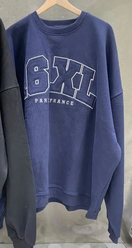 Off-White Zip-Up Hoodie Distressed Logo — XL · V36