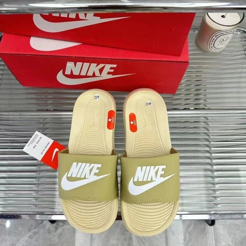 Nike Benassi JDI Swoosh — A16