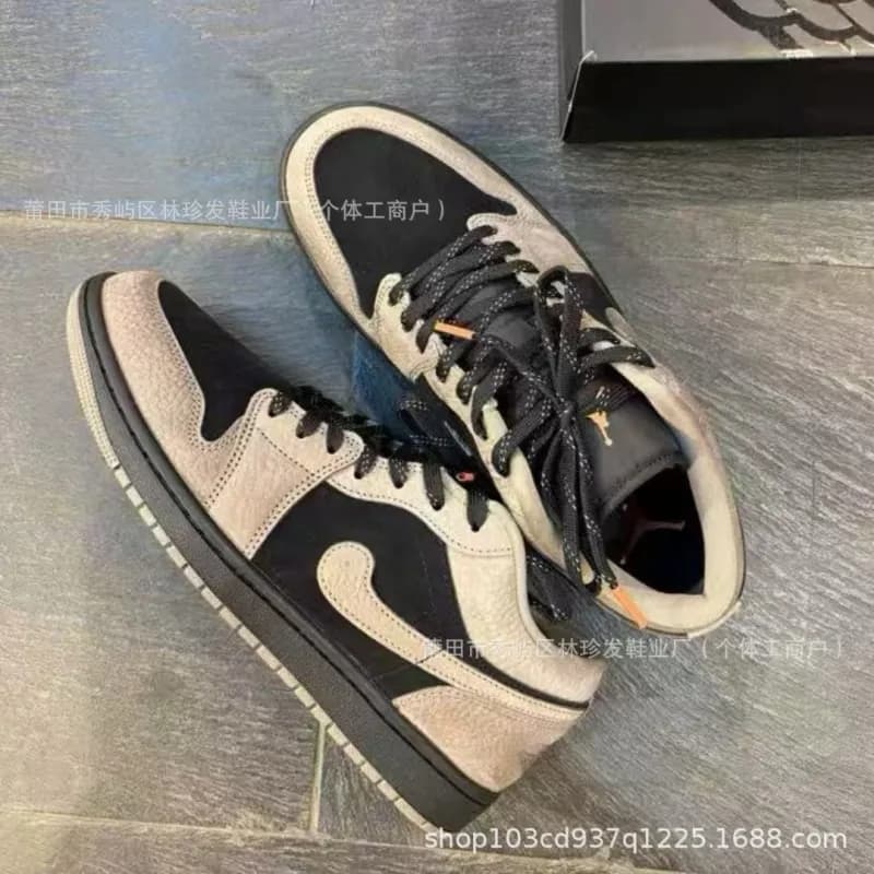 Air Jordan 1 Low Mocha
