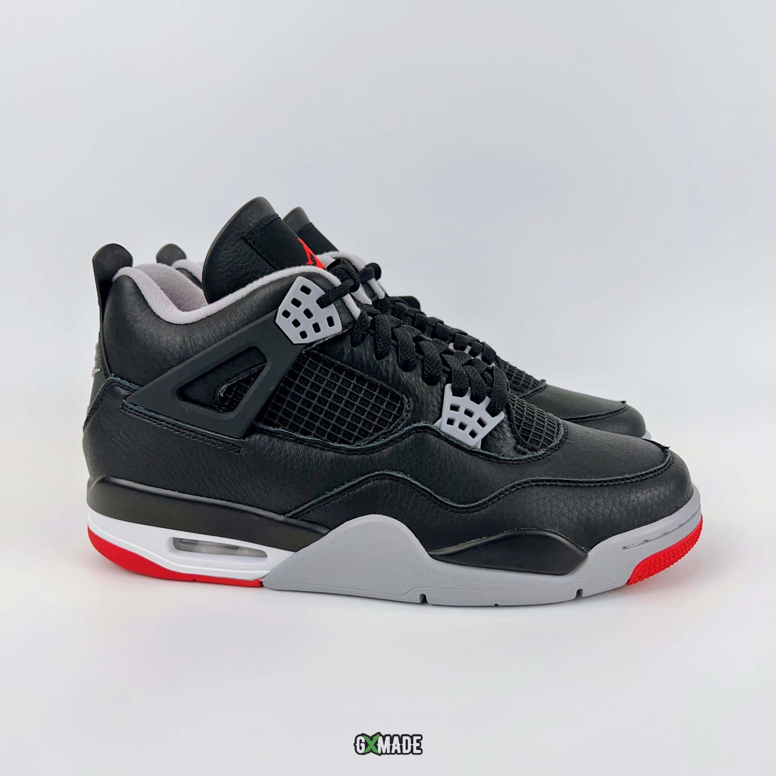 Air Jordan 4 Bred