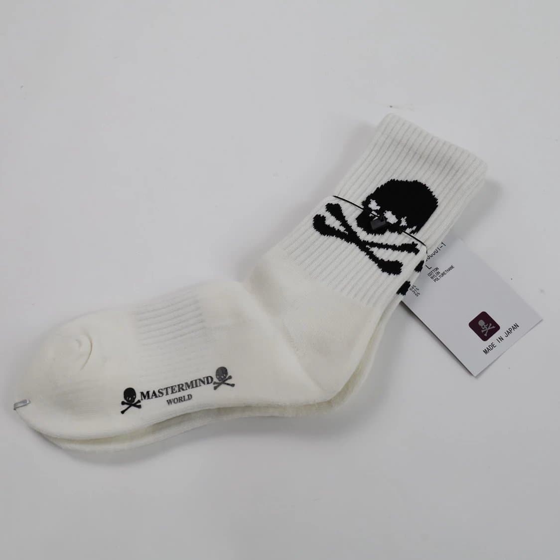 Mastermind Japan Skull & Crossbones Socks Missions Scene 2020 — 中帮白