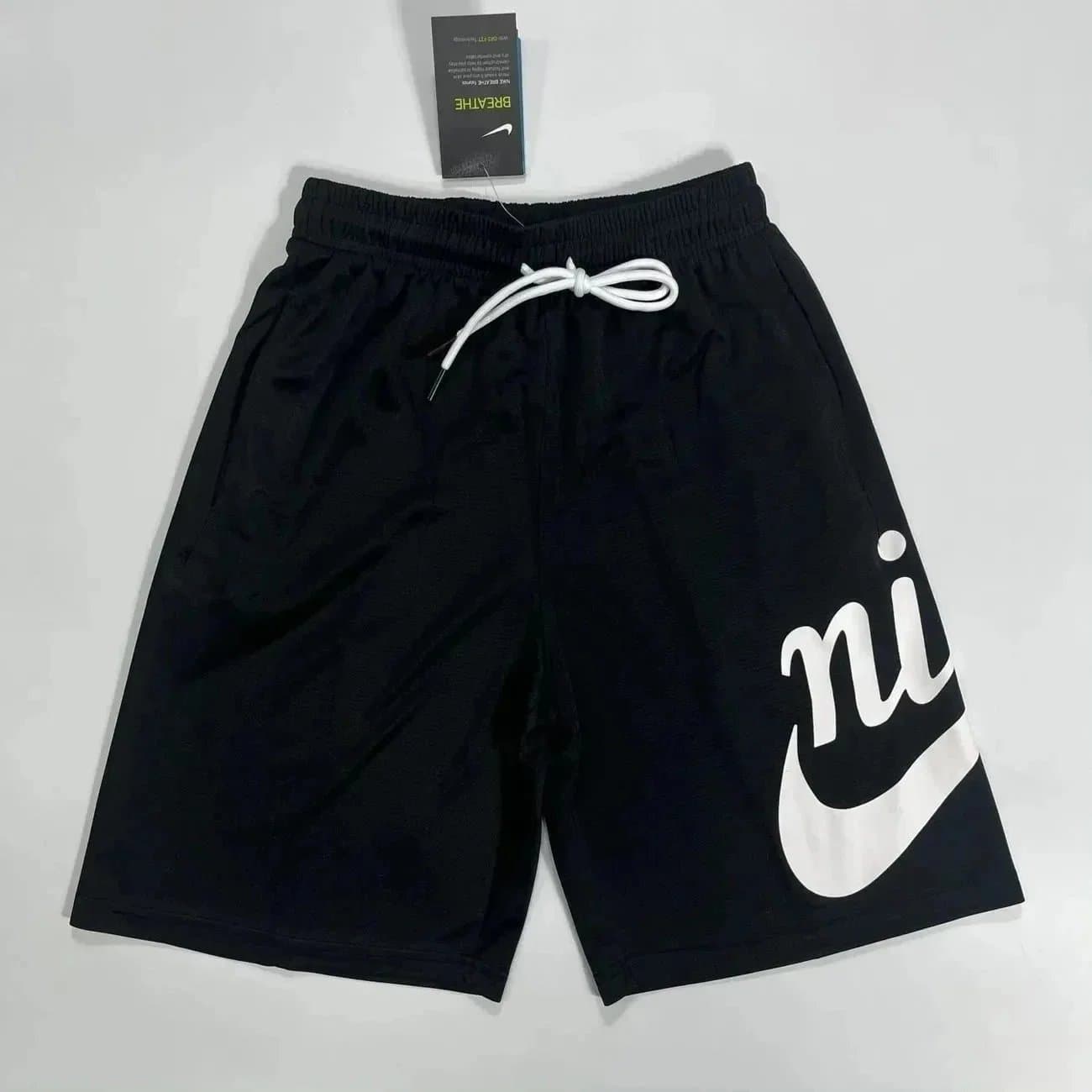 Nike Sportswear Shorts Swoosh Logo