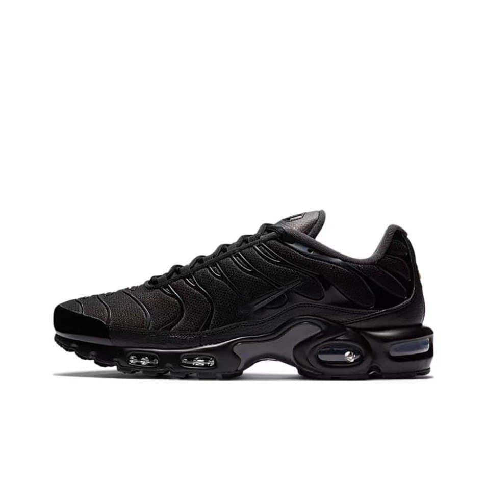 Nike Air Max Plus Triple Black