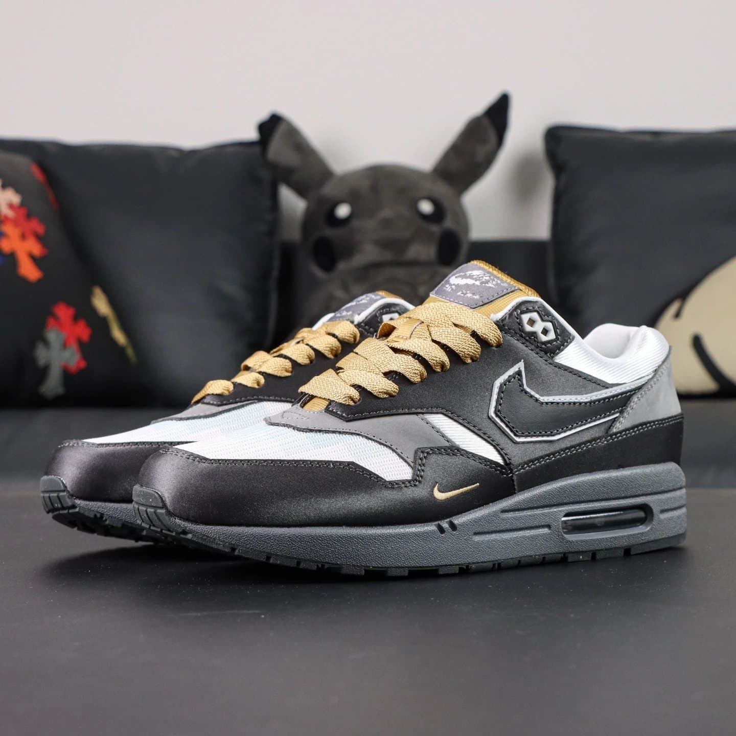 Nike Air Max 1 Wool — 87黑灰色