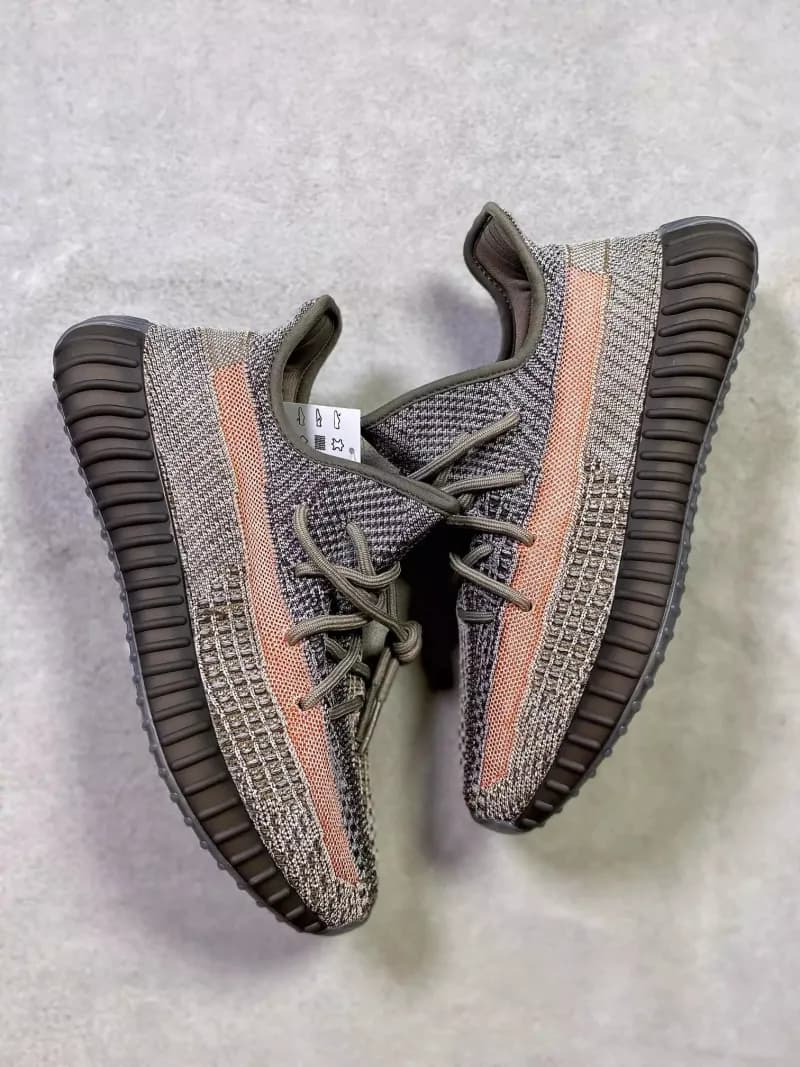Yeezy 350 V2 Zebra