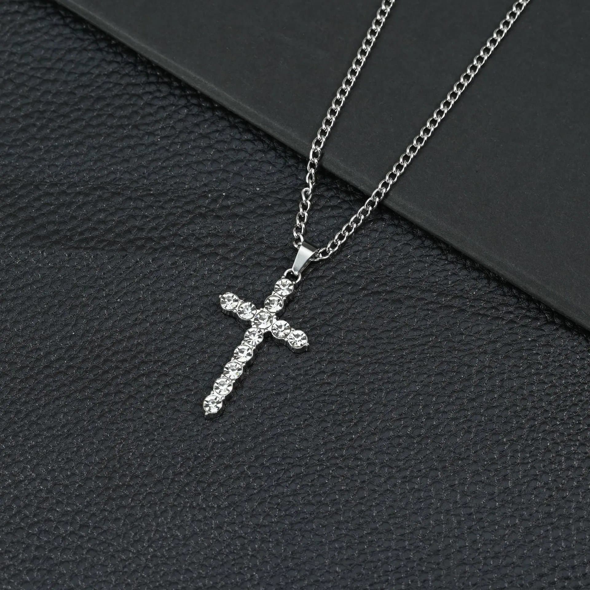 Chrome Hearts Cross Pendant Necklace Crystal-Embellished