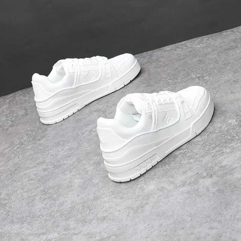 Louis Vuitton LV Trainer Monogram Leather — 白色